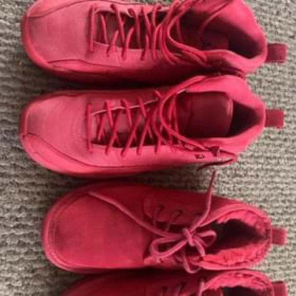 Shoes - Picture 1 of 2